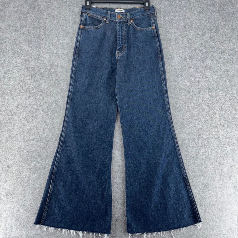 Wrangler Wanderer 622 High Rise Flare Jeans Dark Wash Raw Hem 27x32 NWT